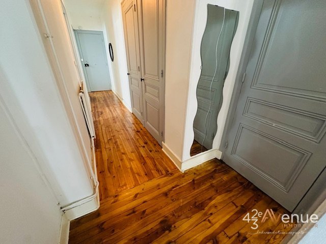 APPARTEMENT T3 A LOUER - ST ETIENNE JEAN JAURES - 73.16 m2 - 725 &euro; charges comprises par mois