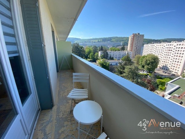 APPARTEMENT T3 - ST ETIENNE LE ROND POINT - 65.87 m2 - LOU&Eacute;