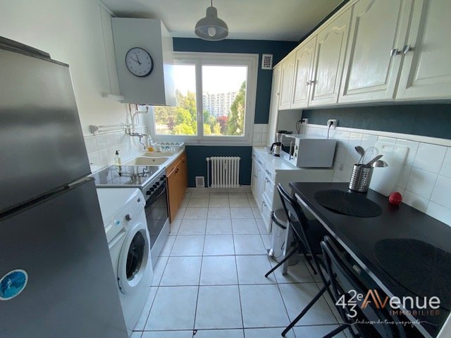 APPARTEMENT T3 - ST ETIENNE LE ROND POINT - 65.87 m2 - LOU&Eacute;