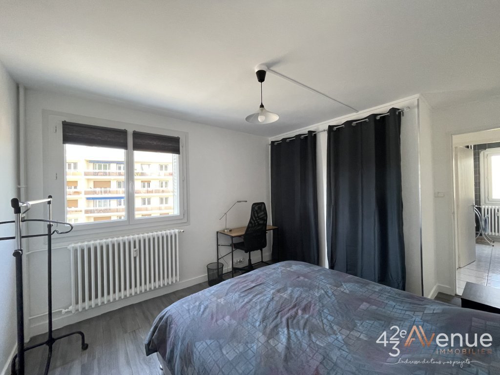 APPARTEMENT T3 - ST ETIENNE LE ROND POINT - 65.87 m2 - LOU&Eacute;