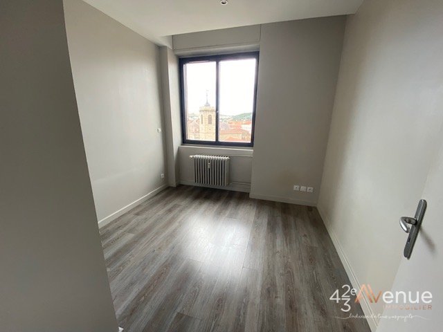 APPARTEMENT T3 - ST ETIENNE LIBERATION - 49.66 m2 - LOUÉ