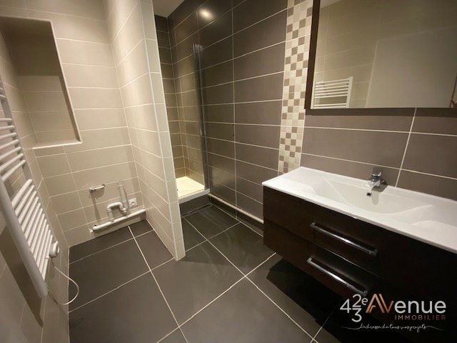 APPARTEMENT T3 - ST ETIENNE LIBERATION - 49.66 m2 - LOUÉ