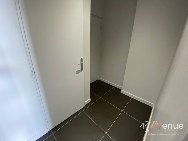 APPARTEMENT T3 - ST ETIENNE LIBERATION - 49.66 m2 - LOUÉ