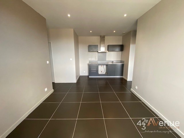 APPARTEMENT T3 - ST ETIENNE LIBERATION - 49.66 m2 - LOUÉ