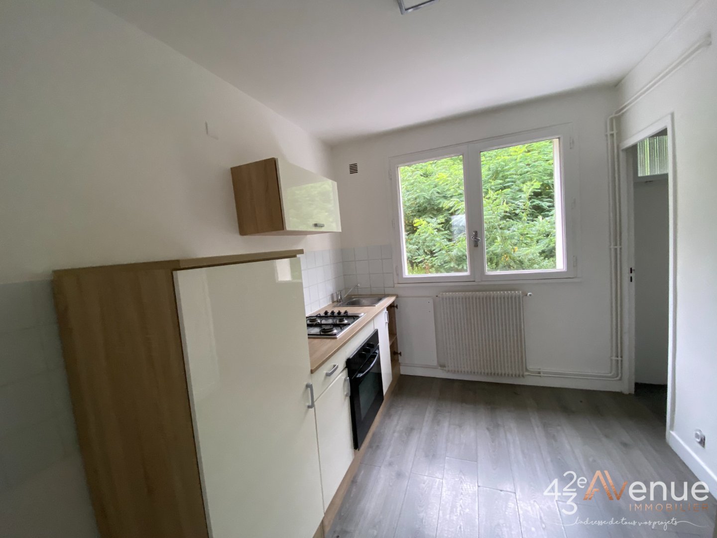 APPARTEMENT T3 - ST ETIENNE MONTPLAISIR - 57.19 m2 - LOU&Eacute;