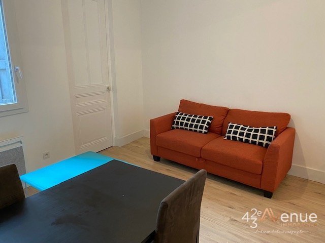 3 Pièces Meublé A LOUER - ST ETIENNE PLACE GRENETTE/URSULES - 43.36 m2 - 520 &euro; charges comprises par mois
