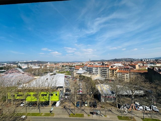 APPARTEMENT T3 A LOUER - ST ETIENNE PLAINE ACHILLE/CHATEAUCREUX - 63.74 m2 - 700 &euro; charges comprises par mois
