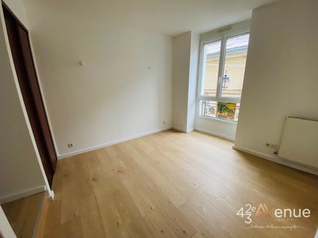 Grand 3 pièces A LOUER - ST ETIENNE QUARTIER DES URSULES - 105.4 m2 - 700 &euro; charges comprises par mois