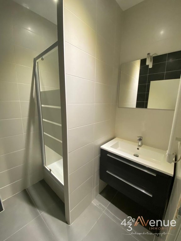 APPARTEMENT T3 A LOUER - ST ETIENNE QUARTIER DORIAN/PLACE DU PEUPLE - 64.78 m2 - 640�&euro; charges comprises par mois