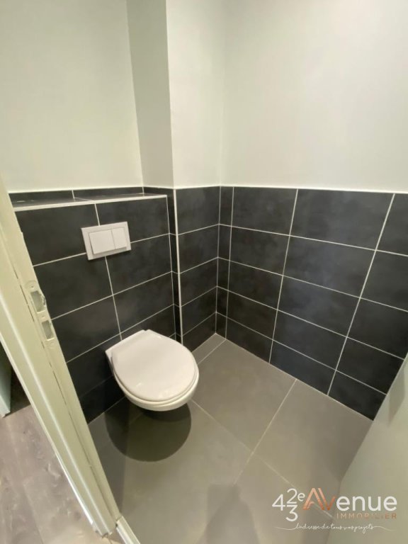 APPARTEMENT T3 A LOUER - ST ETIENNE QUARTIER DORIAN/PLACE DU PEUPLE - 64.78 m2 - 640�&euro; charges comprises par mois