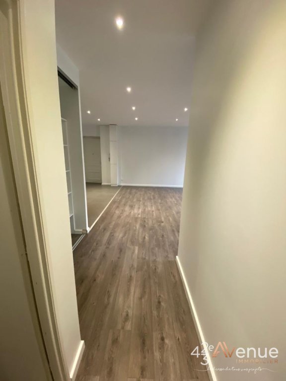 APPARTEMENT T3 A LOUER - ST ETIENNE QUARTIER DORIAN/PLACE DU PEUPLE - 64.78 m2 - 640�&euro; charges comprises par mois