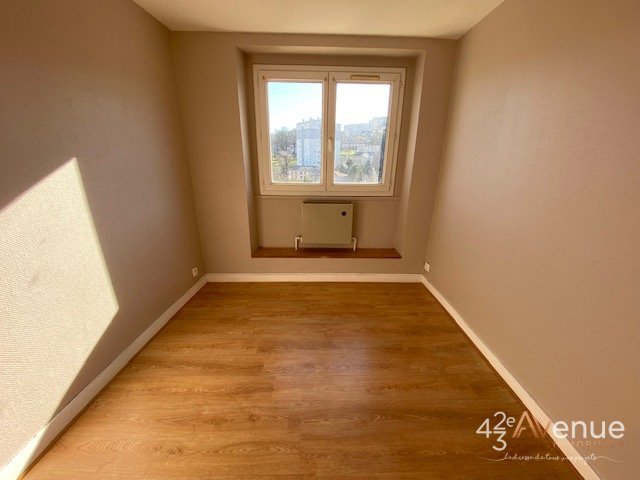 APPARTEMENT T3 - ST ETIENNE QUARTIER TARDY - 49.29 m2 - LOU&Eacute;