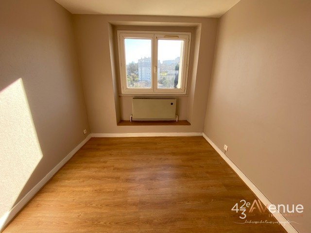APPARTEMENT T3 - ST ETIENNE QUARTIER TARDY - 49.29 m2 - LOU&Eacute;