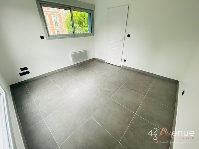 T3 en Duplex ave Terrasse A LOUER - ST ETIENNE ROND POINT/FAURIEL - 105.87 m2 - 990�&euro; charges comprises par mois