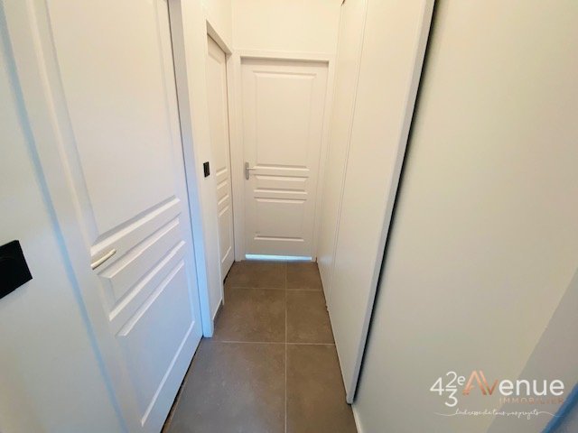 T3 en Duplex ave Terrasse A LOUER - ST ETIENNE ROND POINT/FAURIEL - 105.87 m2 - 990�&euro; charges comprises par mois