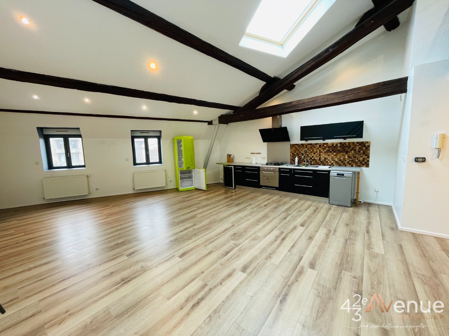 APPARTEMENT T3 - ST ETIENNE SAINT FRANCOIS - 111.9 m2 - LOU&Eacute;