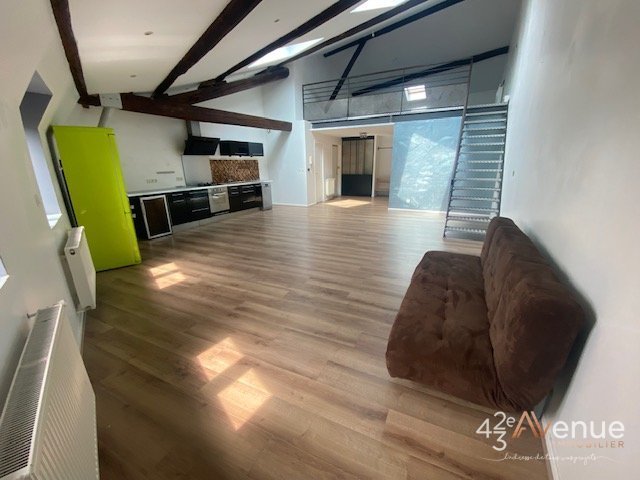 APPARTEMENT T3 - ST ETIENNE SAINT FRANCOIS - 111.9 m2 - LOU&Eacute;
