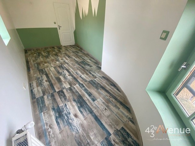 APPARTEMENT T3 - ST ETIENNE SAINT FRANCOIS - 111.9 m2 - LOU&Eacute;