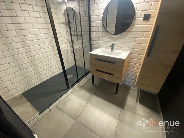 APPARTEMENT T3 - ST ETIENNE SAINT FRANCOIS - 111.9 m2 - LOU&Eacute;