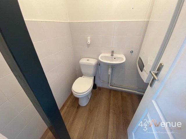 APPARTEMENT T3 - ST ETIENNE SAINT FRANCOIS - 111.9 m2 - LOU&Eacute;