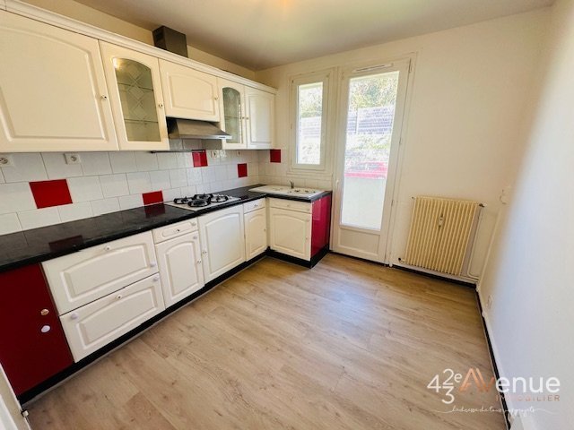 APPARTEMENT T3 A LOUER - ST ETIENNE TARDY/COLLINE DES PERES - 64.87 m2 - 610€ charges comprises par mois