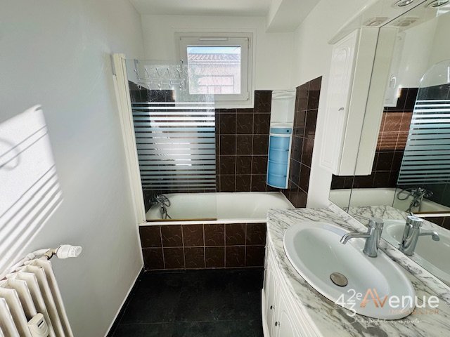 APPARTEMENT T3 A LOUER - ST ETIENNE TARDY/COLLINE DES PERES - 64.87 m2 - 610€ charges comprises par mois