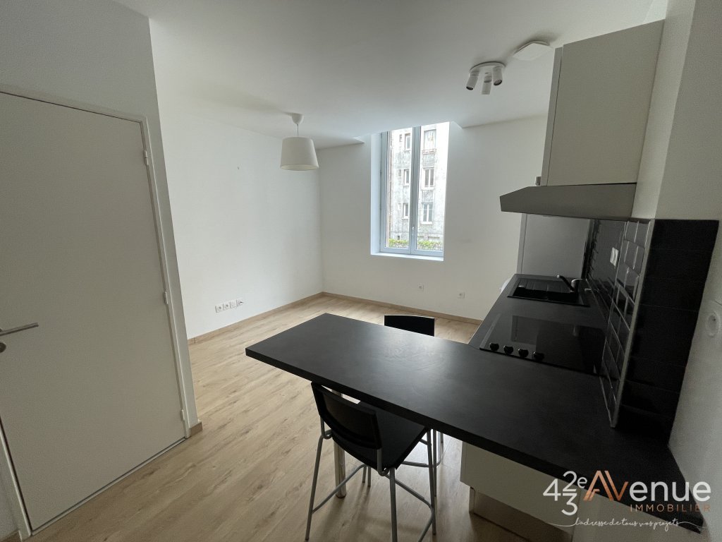 3 Pièces A LOUER - ST ETIENNE TREFILERIE - 46.15 m2 - 570 &euro; charges comprises par mois