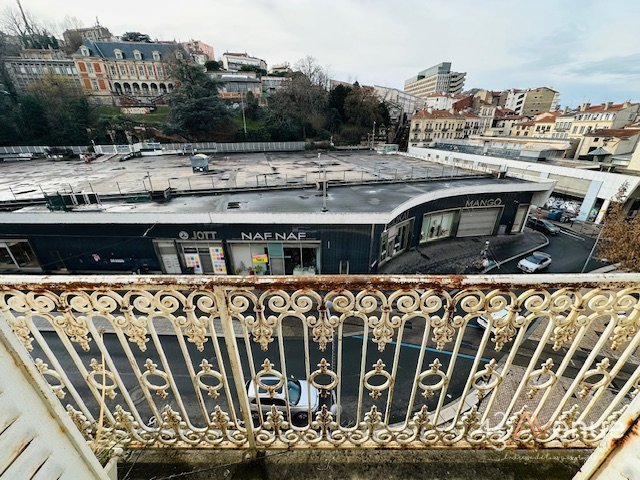 APPARTEMENT T3 A LOUER - ST ETIENNE URSULES/PEUPLE - 75.08 m2 - 645�&euro; charges comprises par mois