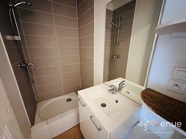 APPARTEMENT T3 A LOUER - ST ETIENNE URSULES/PEUPLE - 75.08 m2 - 645�&euro; charges comprises par mois