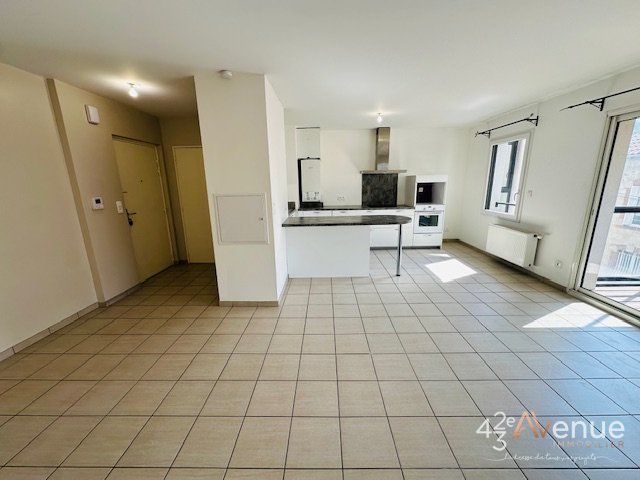 3 Pièces avec Terrasse et Garage A LOUER - ST JUST ST RAMBERT - 67.87 m2 - 841 &euro; charges comprises par mois