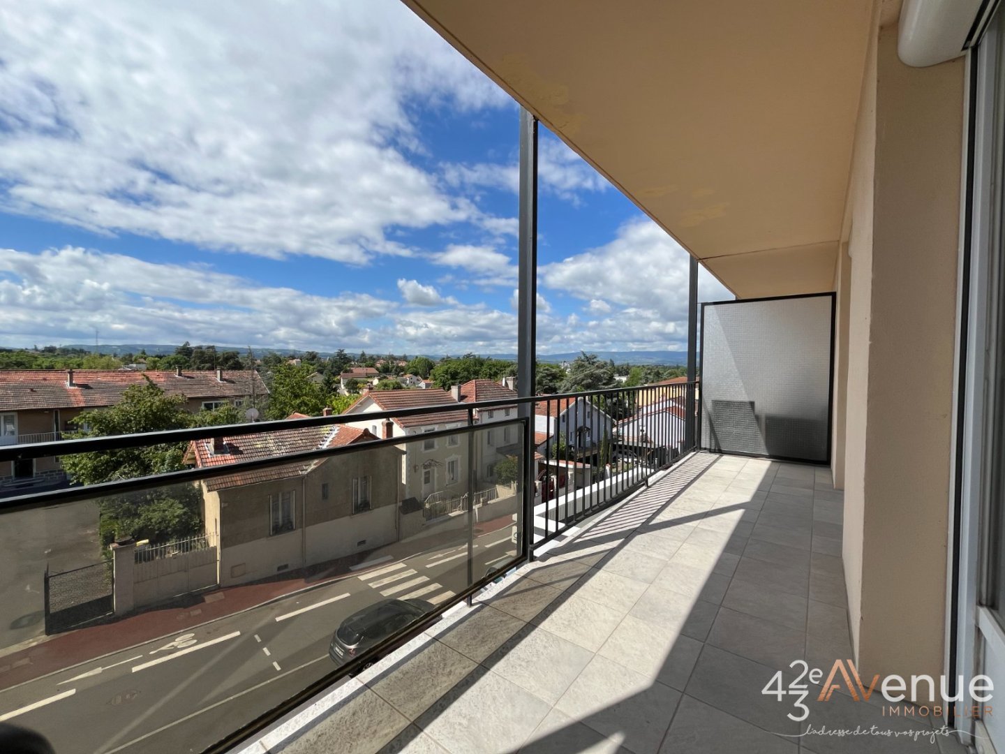 APPARTEMENT T3 A VENDRE - ANDREZIEUX BOUTHEON - 65.25 m2 - 160000€