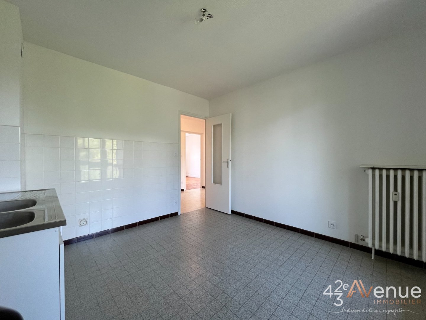 APPARTEMENT T3 A VENDRE - ANDREZIEUX BOUTHEON - 65.25 m2 - 160000€