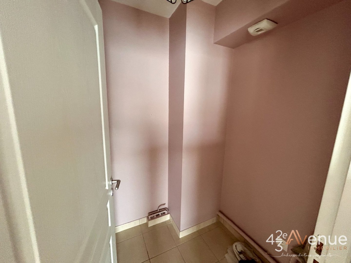 APPARTEMENT T3 - AUREC SUR LOIRE - 76.3 m2 - VENDU