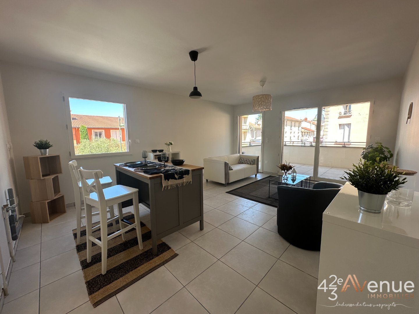 APPARTEMENT T3 A VENDRE - MONTROND LES BAINS - 69.98 m2 - 212000€