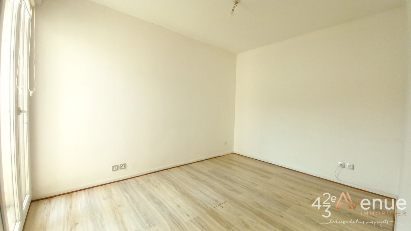 T3 avec terrasse A VENDRE - RIVE DE GIER St Jean - 74 m2 - 155000€