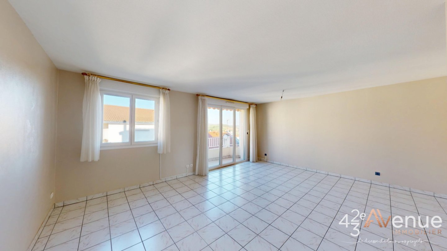 APPARTEMENT T3 - ROCHE LA MOLIERE - 83.24 m2 - VENDU