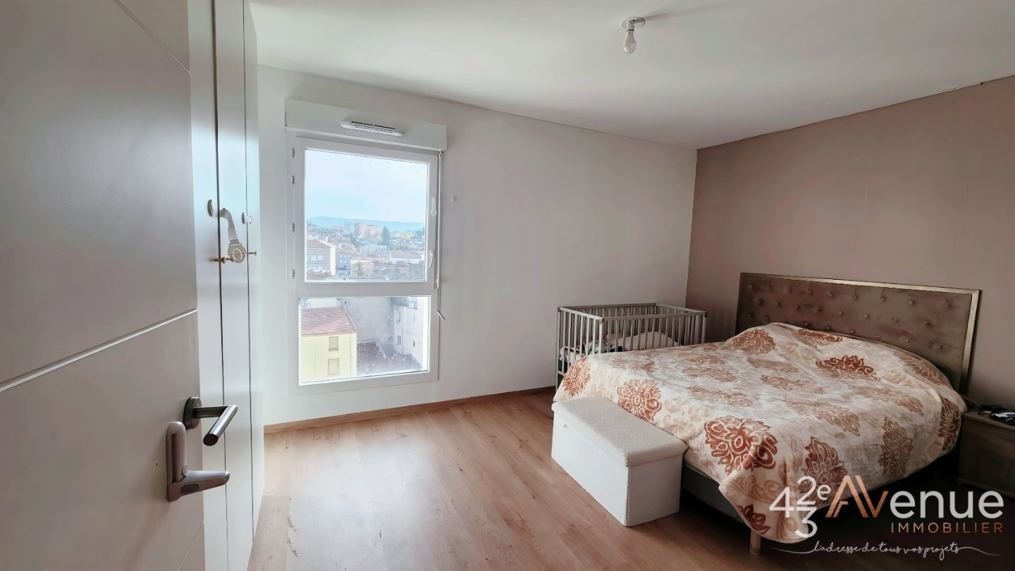 APPARTEMENT T3 A VENDRE - ST CHAMOND - 75 m2 - 175000€