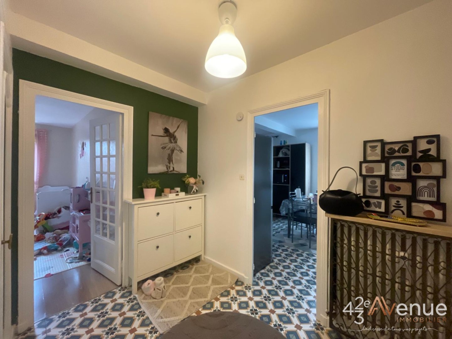 Appartement rnov Type 3 au dernier tage - ST ETIENNE BEAUBRUN - 71 m2 - 75000€