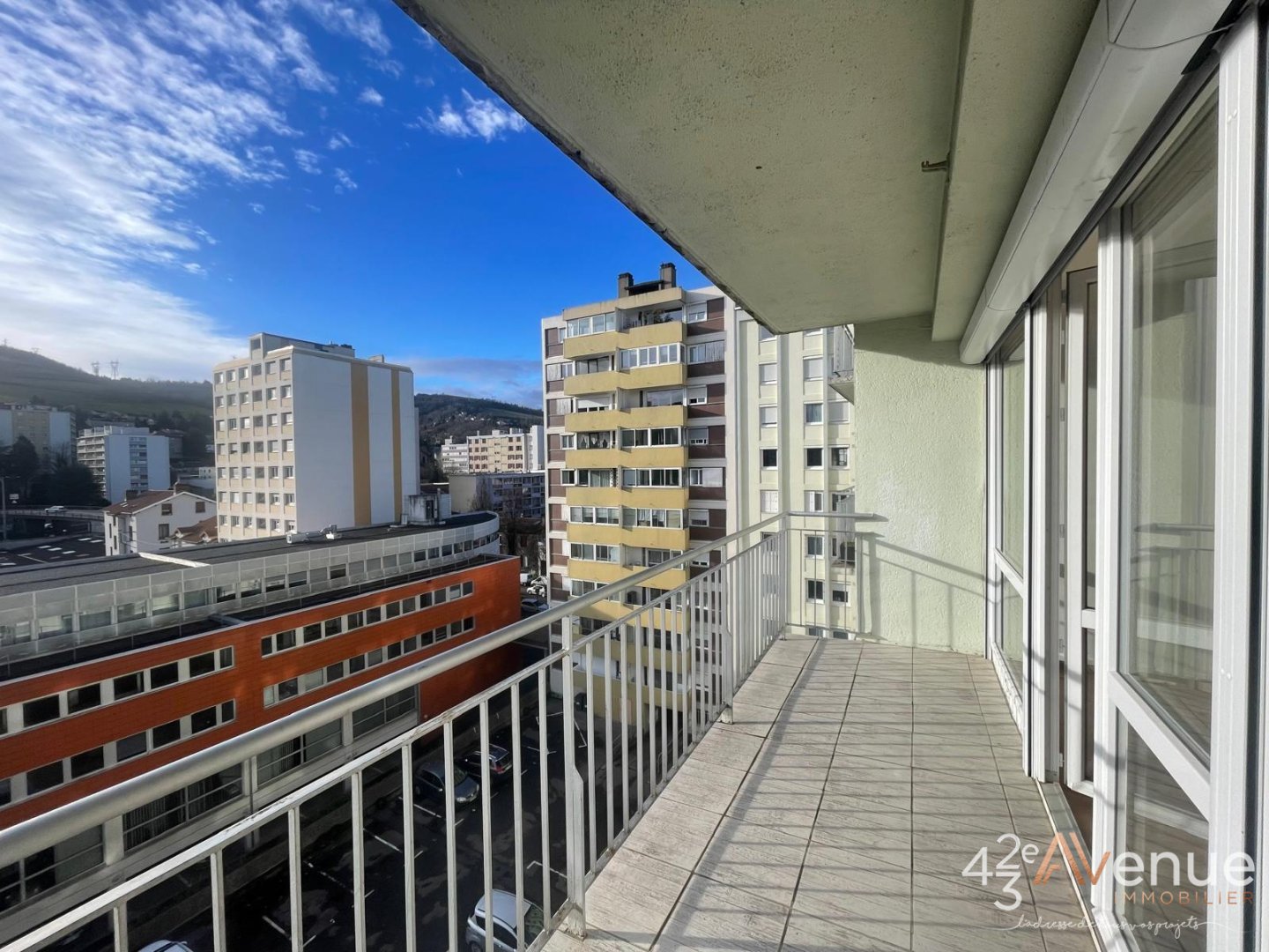 Appartement Type 4 avec balcon et garage A VENDRE - ST ETIENNE BELLEVUE - 66.37 m2 - 98500€