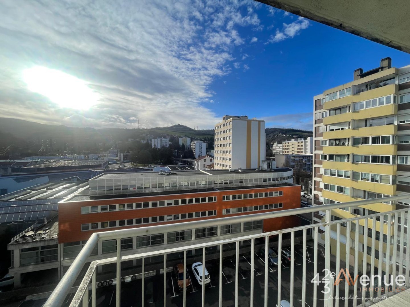 Appartement Type 4 avec balcon et garage A VENDRE - ST ETIENNE BELLEVUE - 66.37 m2 - 85 000 €