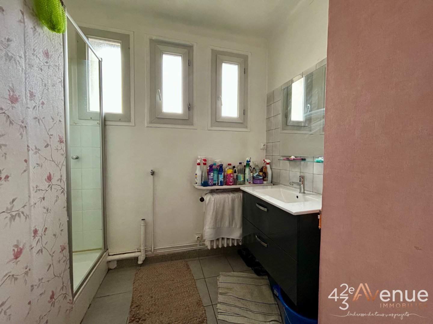 APPARTEMENT T3 A VENDRE - ST ETIENNE BELLEVUE - 71 m2 - 68 000 €