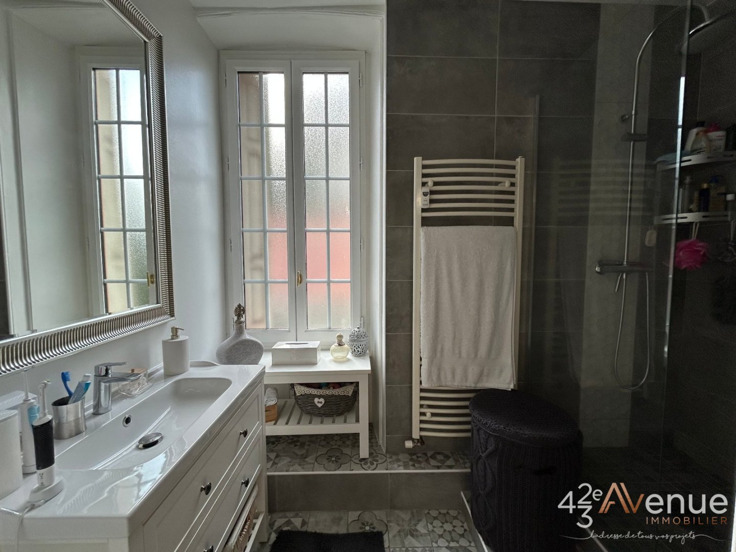 APPARTEMENT T3 A VENDRE - ST ETIENNE BELLEVUE - 90.09 m2 - 157 000 &euro;