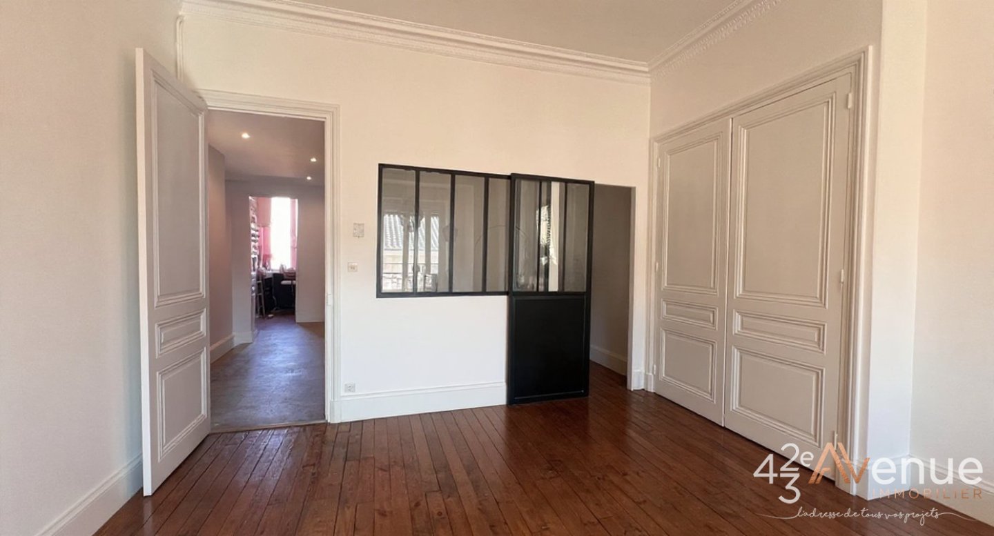 Appart T3 Haussmannien A VENDRE - ST ETIENNE CARNOT - 67 m2 - 108�000�&euro;