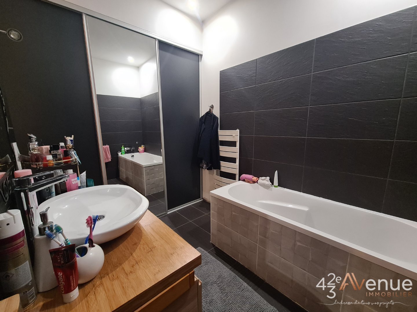 APPARTEMENT T3 A VENDRE - ST ETIENNE CENTRE VILLE - 77 m2 - 96000€