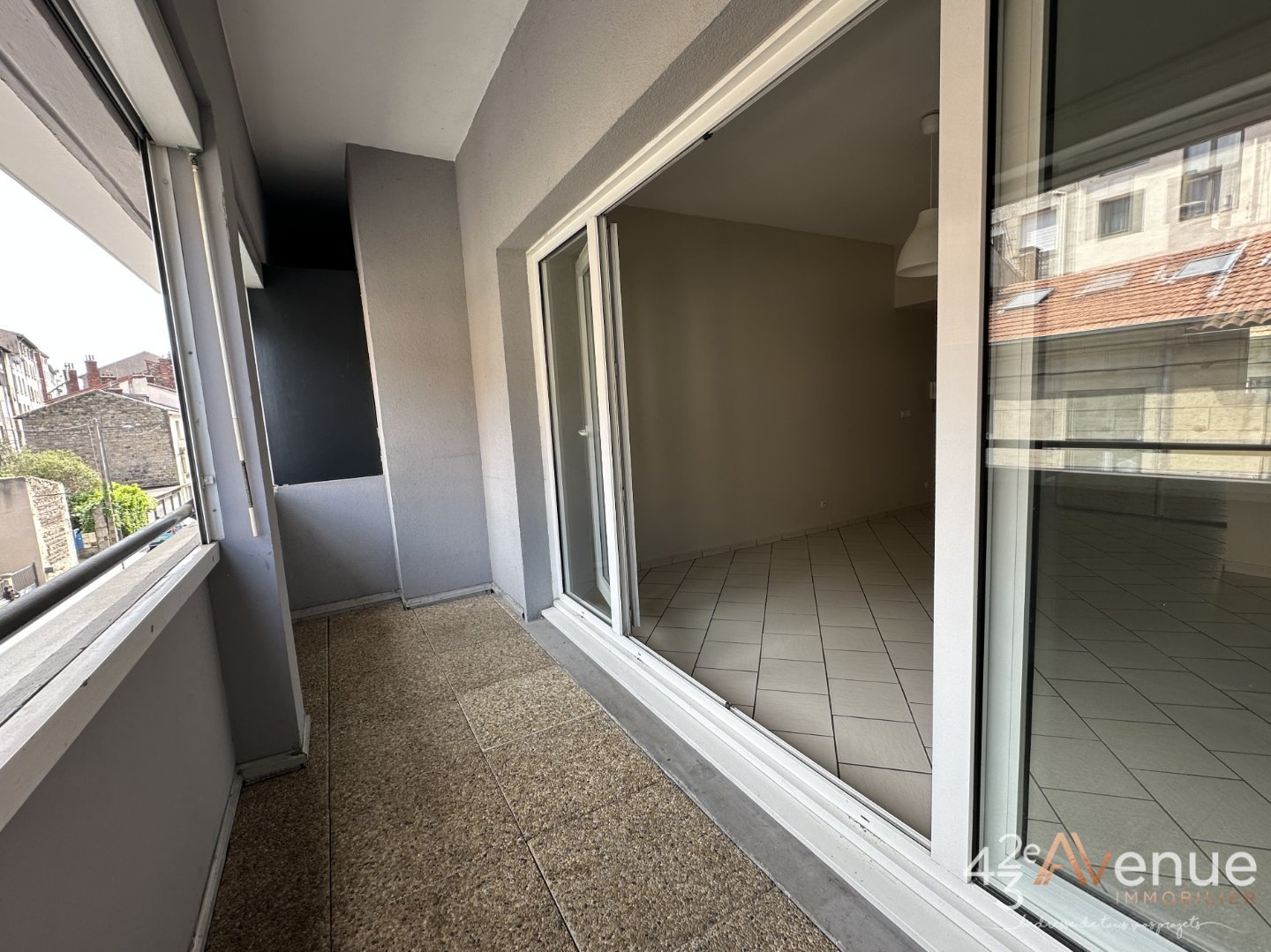 APPARTEMENT T3 A VENDRE - ST ETIENNE CENTRE VILLE - 66.62 m2 - 114500€