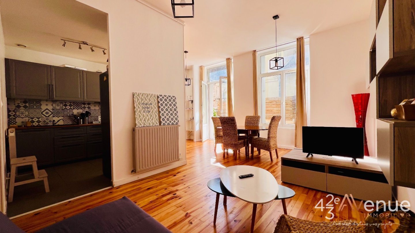 F3 centre ville  66 m2 plus terrasse - ST ETIENNE Centre ville - 65.97 m2 - VENDU