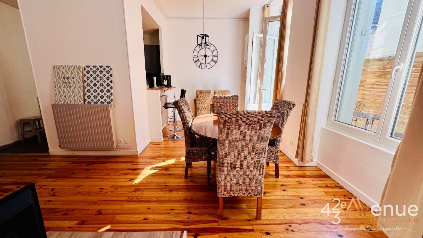 F3 centre ville  66 m2 plus terrasse - ST ETIENNE Centre ville - 65.97 m2 - VENDU