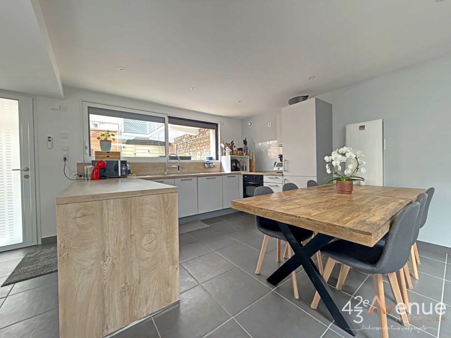 Appartement coup de coeur HYPER CENTRE A VENDRE - ST ETIENNE CENTRE VILLE - 91.17 m2 - 220�000�&euro;