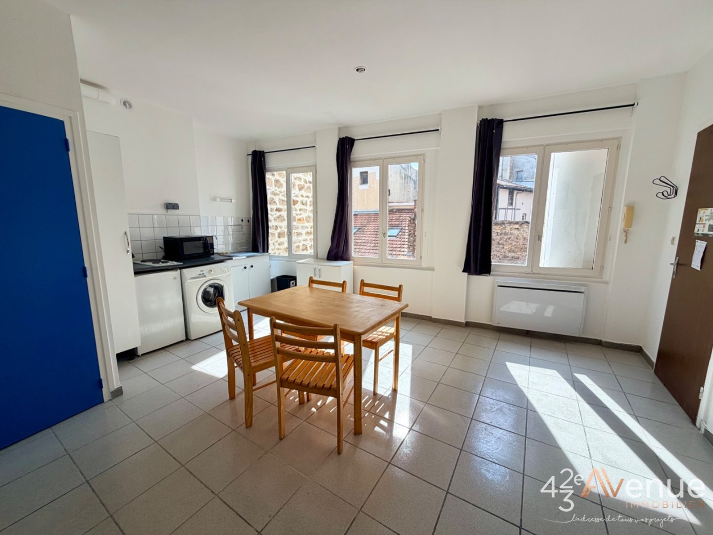 2 studios dans un seul lot de 62,82 m2 habitable A VENDRE - ST ETIENNE CENTRE VILLE - 62.82 m2 - 100�000�&euro;