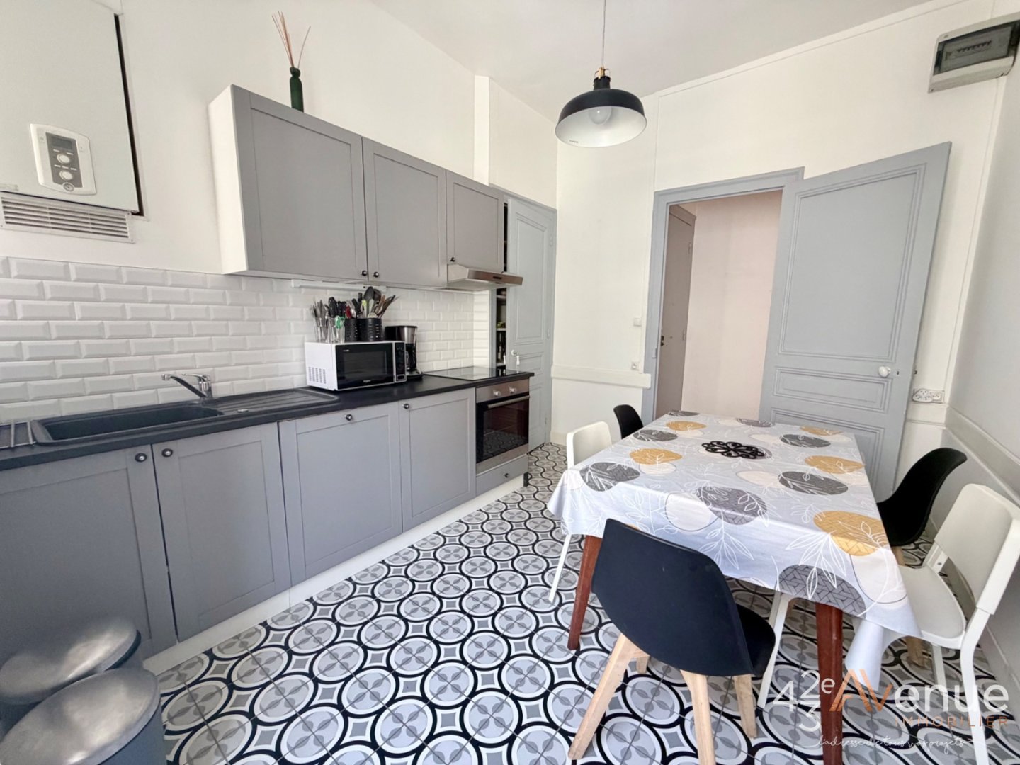 F3 de 73,16 m2 habitables en centre ville A VENDRE - ST ETIENNE CENTRE VILLE - 73.16 m2 - 95 000 &euro;